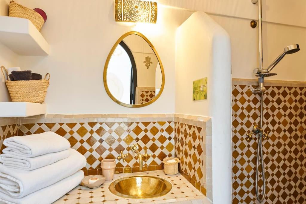 Riad Miloud En Exclusivite 10 P Au Coeur De La Medina Marrakesch Exterior foto
